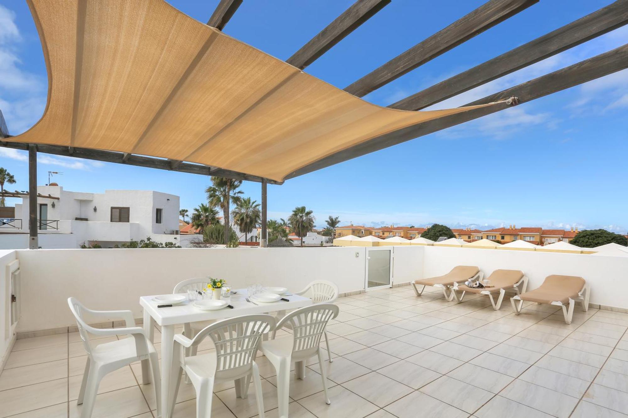Residencia Lena Apartamento *