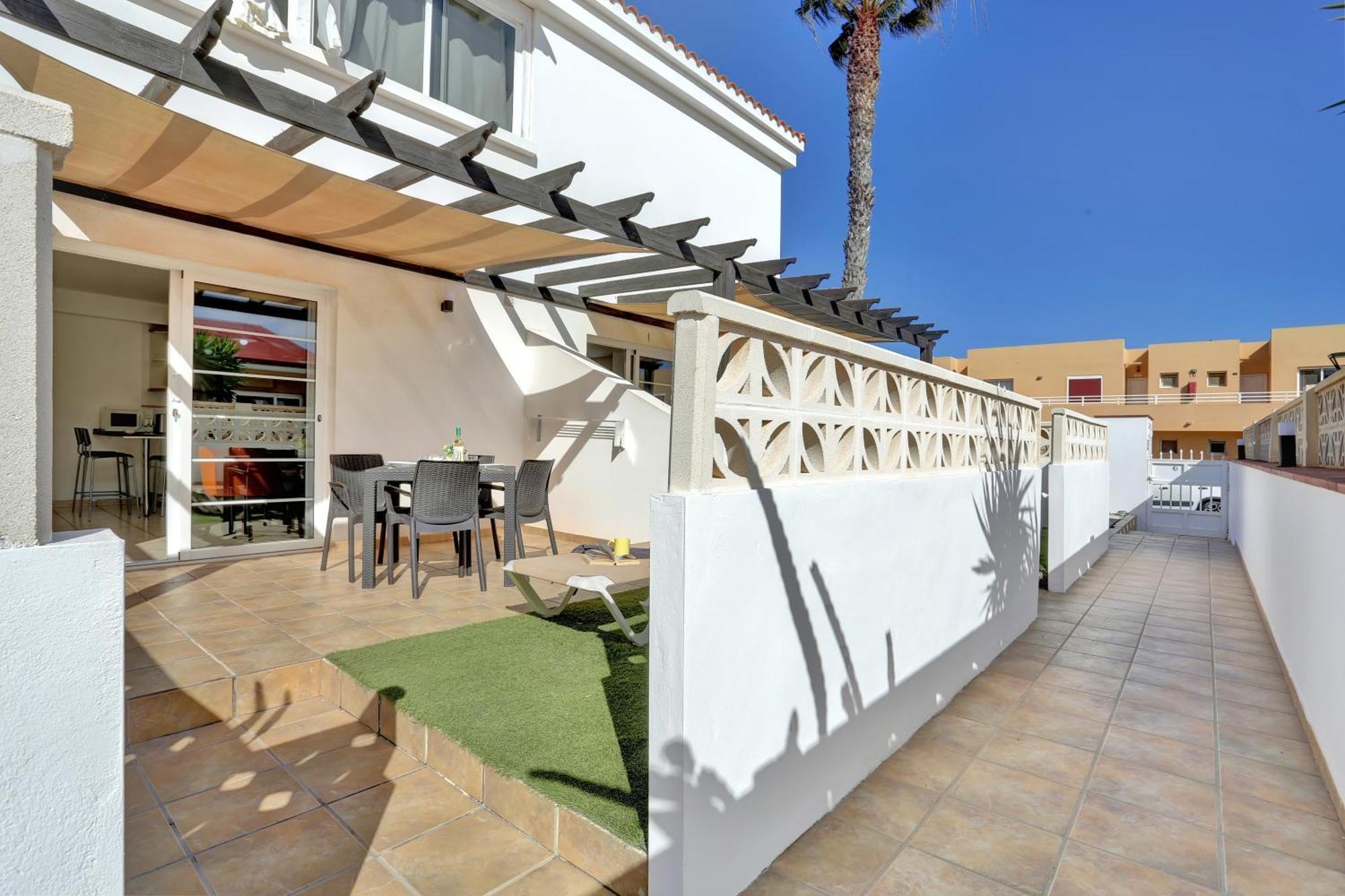Residencia Lena Apartamento *